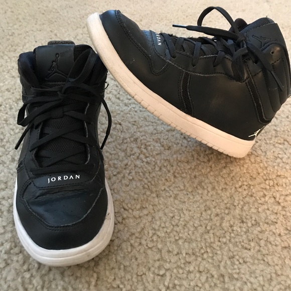 jordan high cut shoes